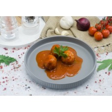 chiftelute de porc cu sos tomat