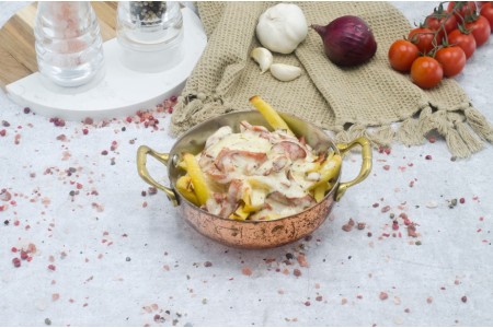Chorizo si emmentaler loaded fries