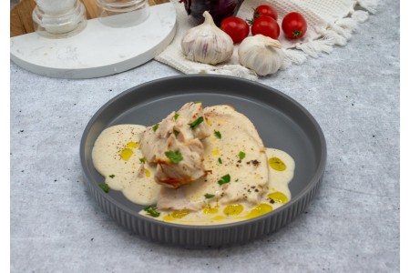 piept de curcan sous vide cu sos de nucsoara